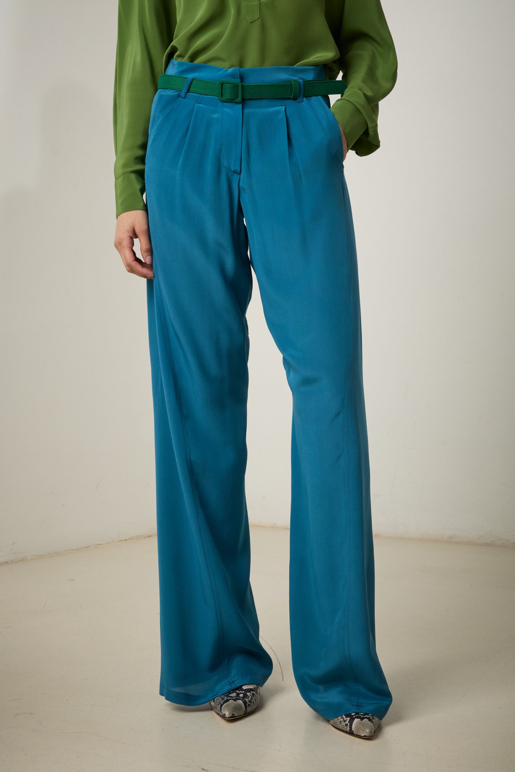 pantaloni_in_seta_a_palazzo_avio