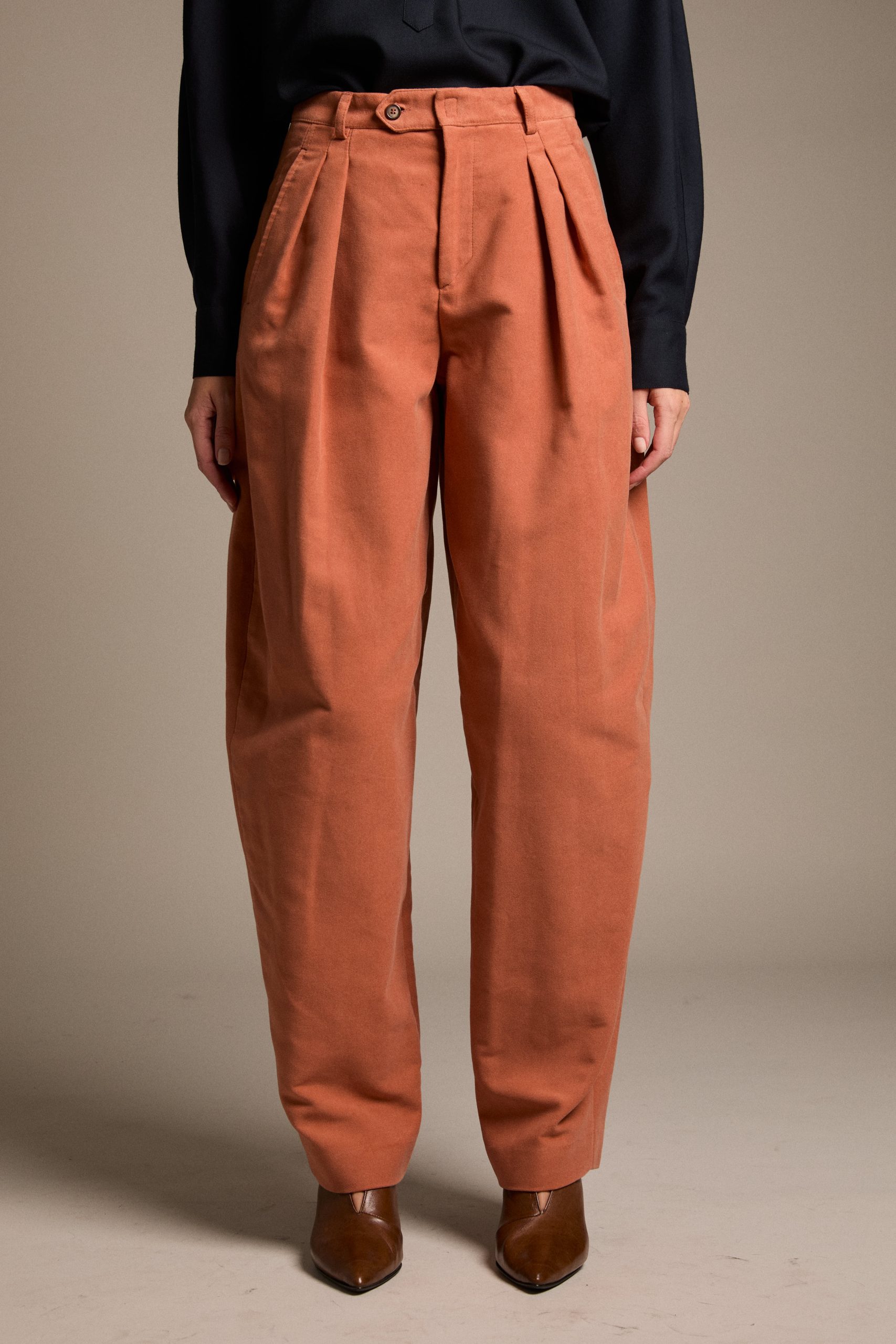 pantaloni_barrel_in_fustagno_terracotta
