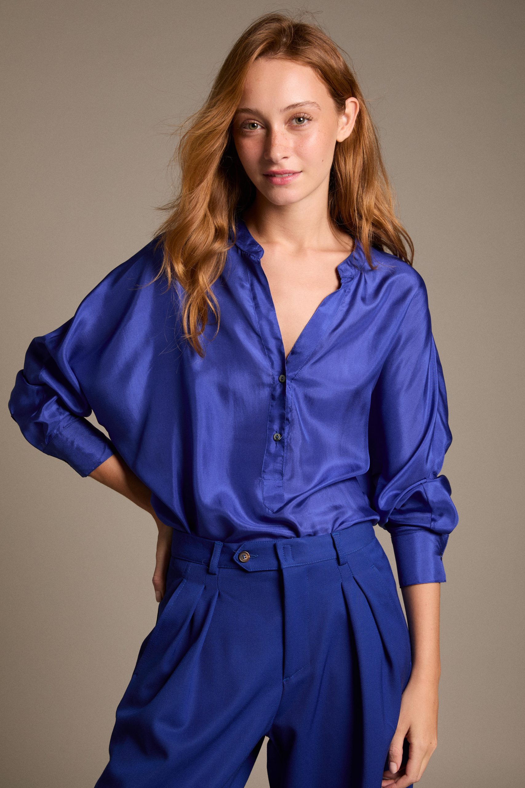 camicia_in_seta_bluette