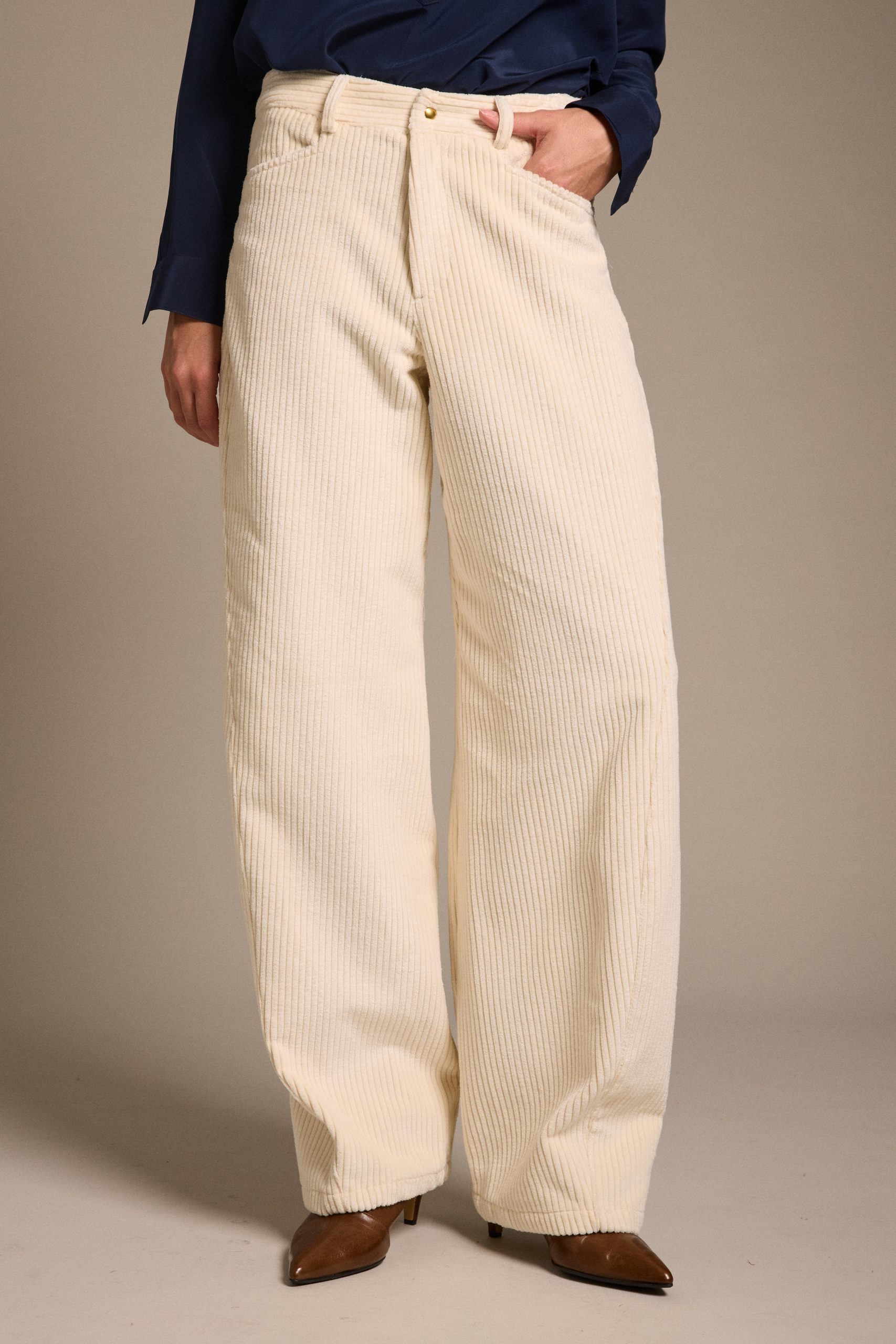 CARLA_SAIBENE_AW27_DAY_02_0976